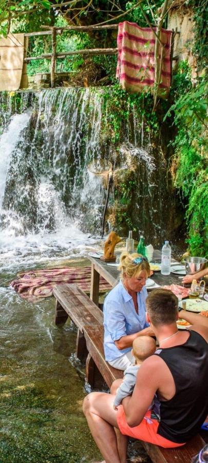 Agrotourism Galic Krka Hotell Drinovci Eksteriør bilde