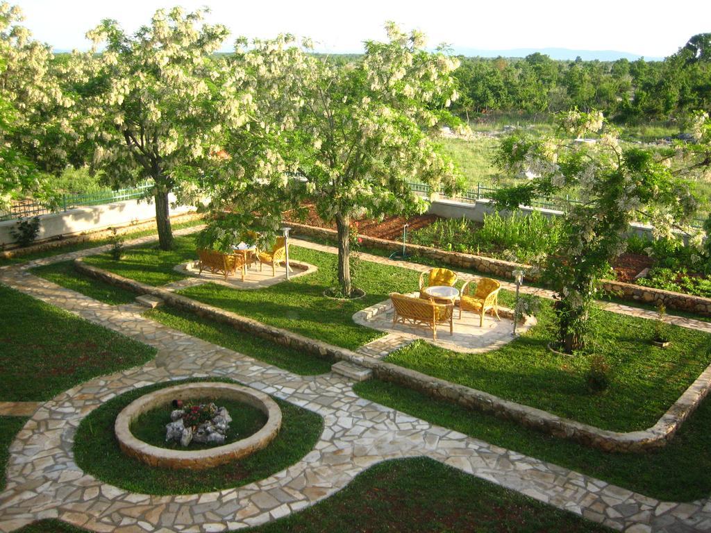 Agrotourism Galic Krka Hotell Drinovci Rom bilde