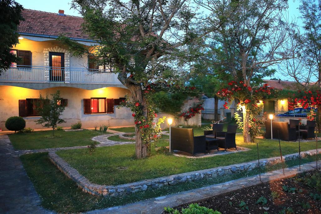 Agrotourism Galic Krka Hotell Drinovci Eksteriør bilde